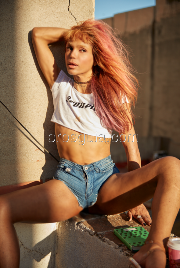 Lola, escort travesti Brasileña