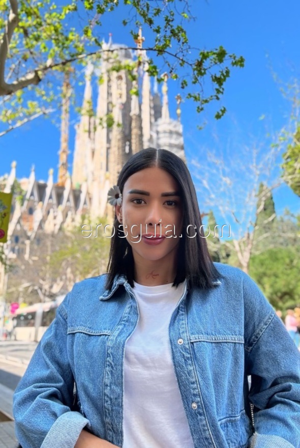 Aleja, Colombian