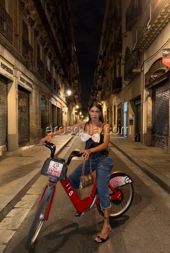 Alejandra, escorte trans à barcelone Colombienne