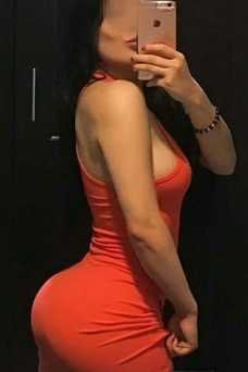 Suelem, escorte Sagrada Familia Vénézuélienne