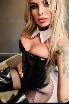 Kimberly Carter , escorts en marbella Brasileña