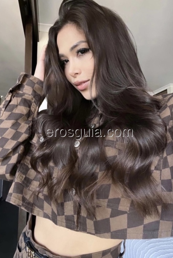 Daphne Victoria, trans escort