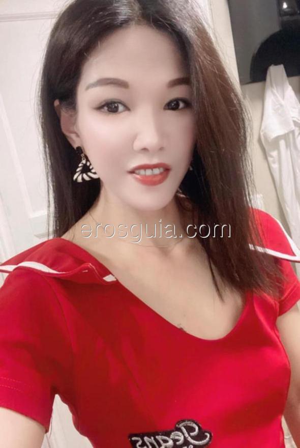Sunny, Barcelona escort 