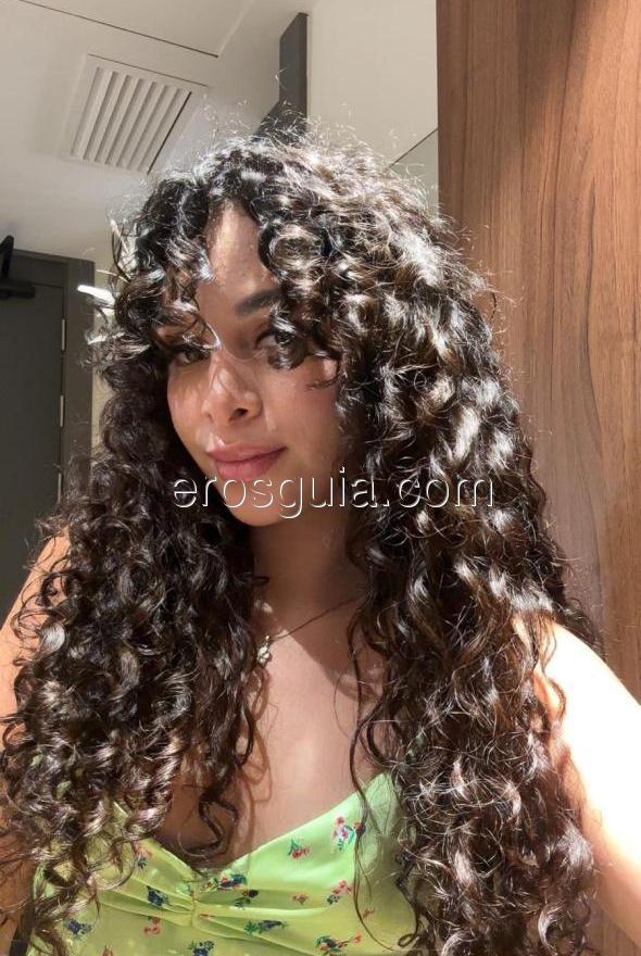 Alicia, escorte girl à Barcelone Colombienne