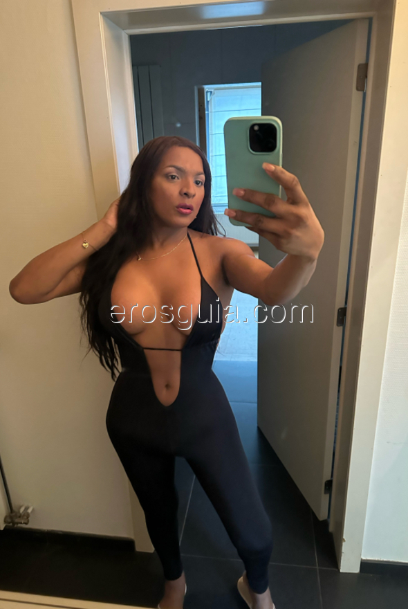 Roxanna, escort travesti Colombiana