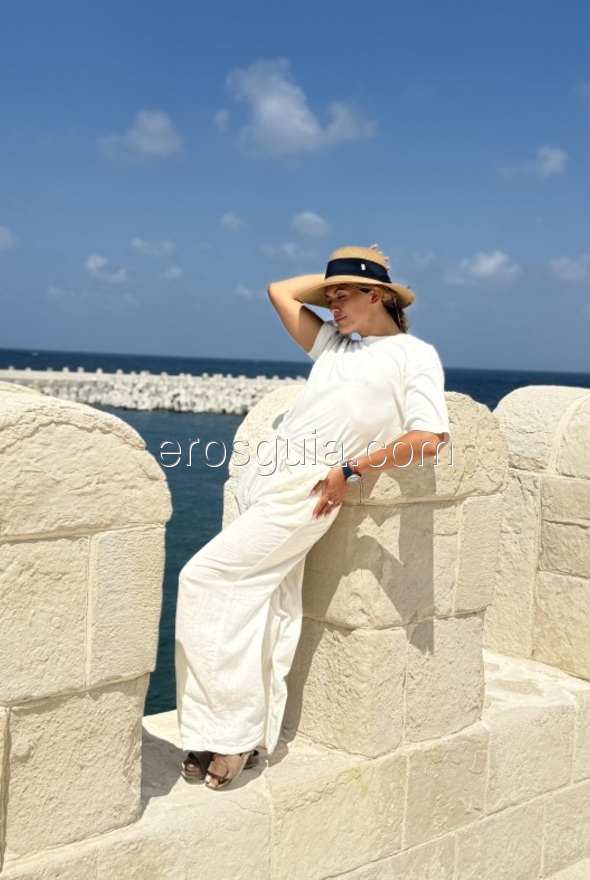 Daphne, escort escort Barcelona Colombian