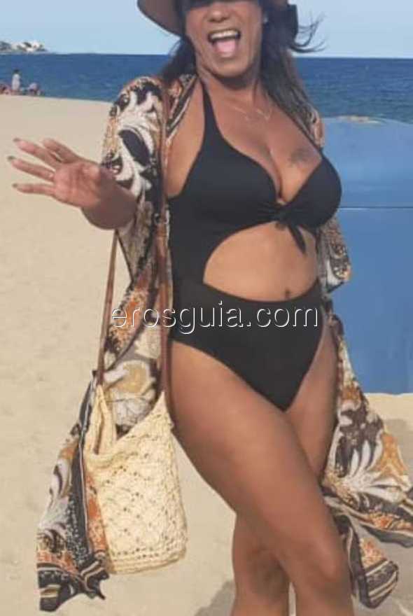 Julya  Sena