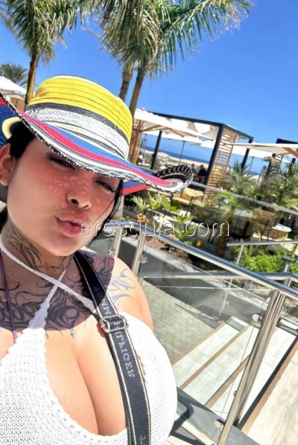 Emily, escort Barcelona Colombian