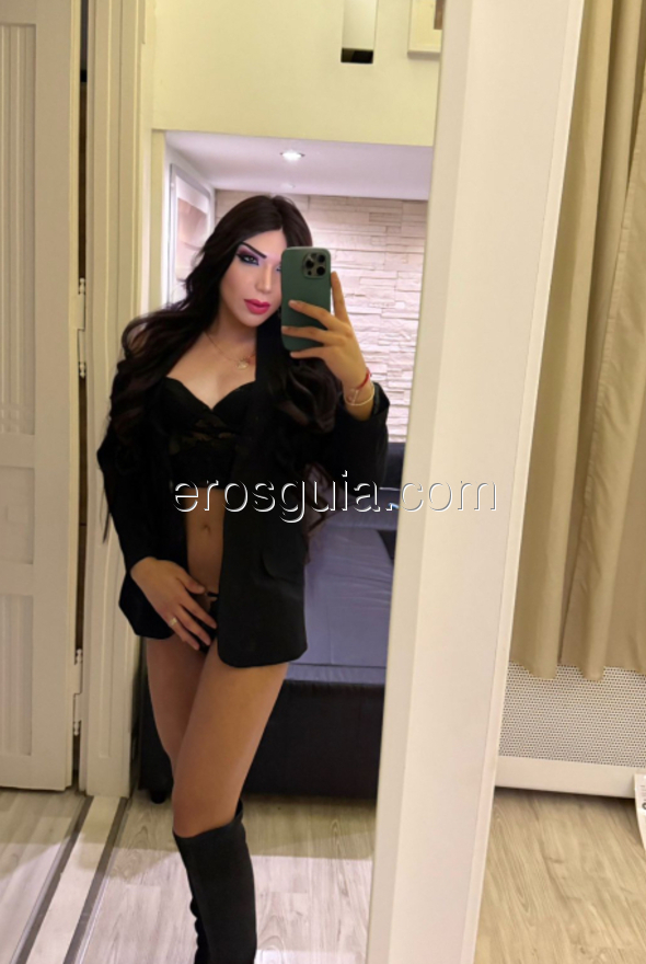 Antonella Medellin CD