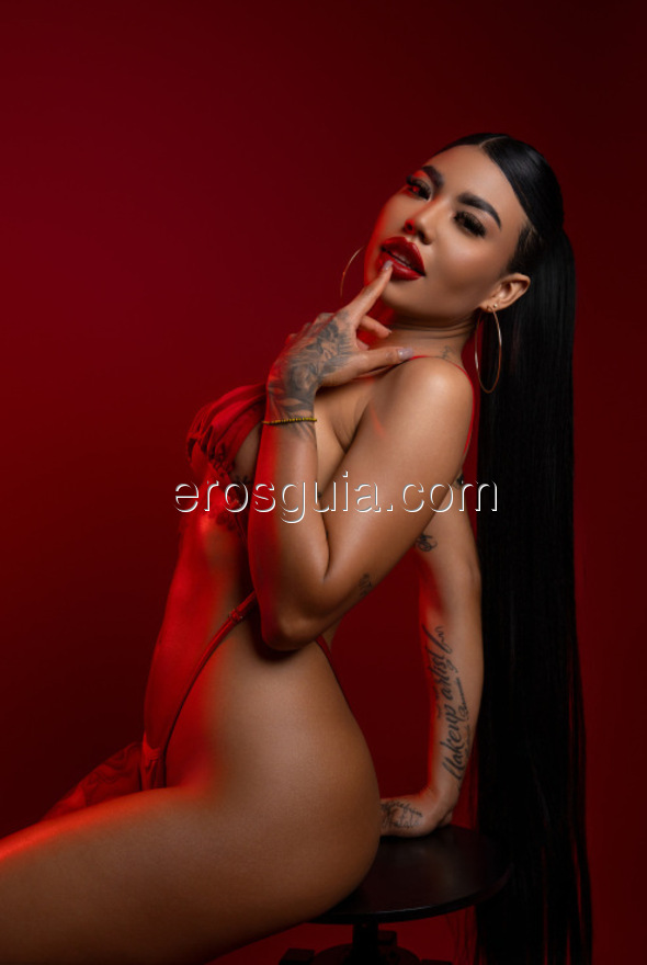 Martina, escorte girl à Barcelone Colombienne