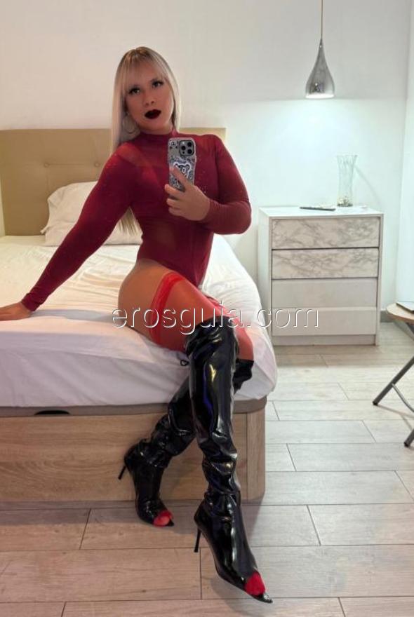 Valentina Colucci , escort travesti Venezolana