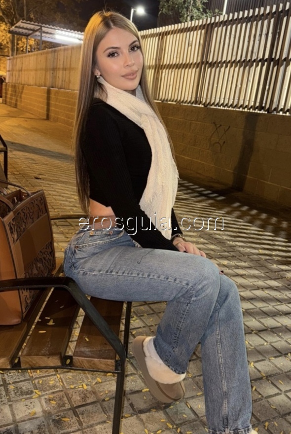 Kony, escort barcelona Colombiana