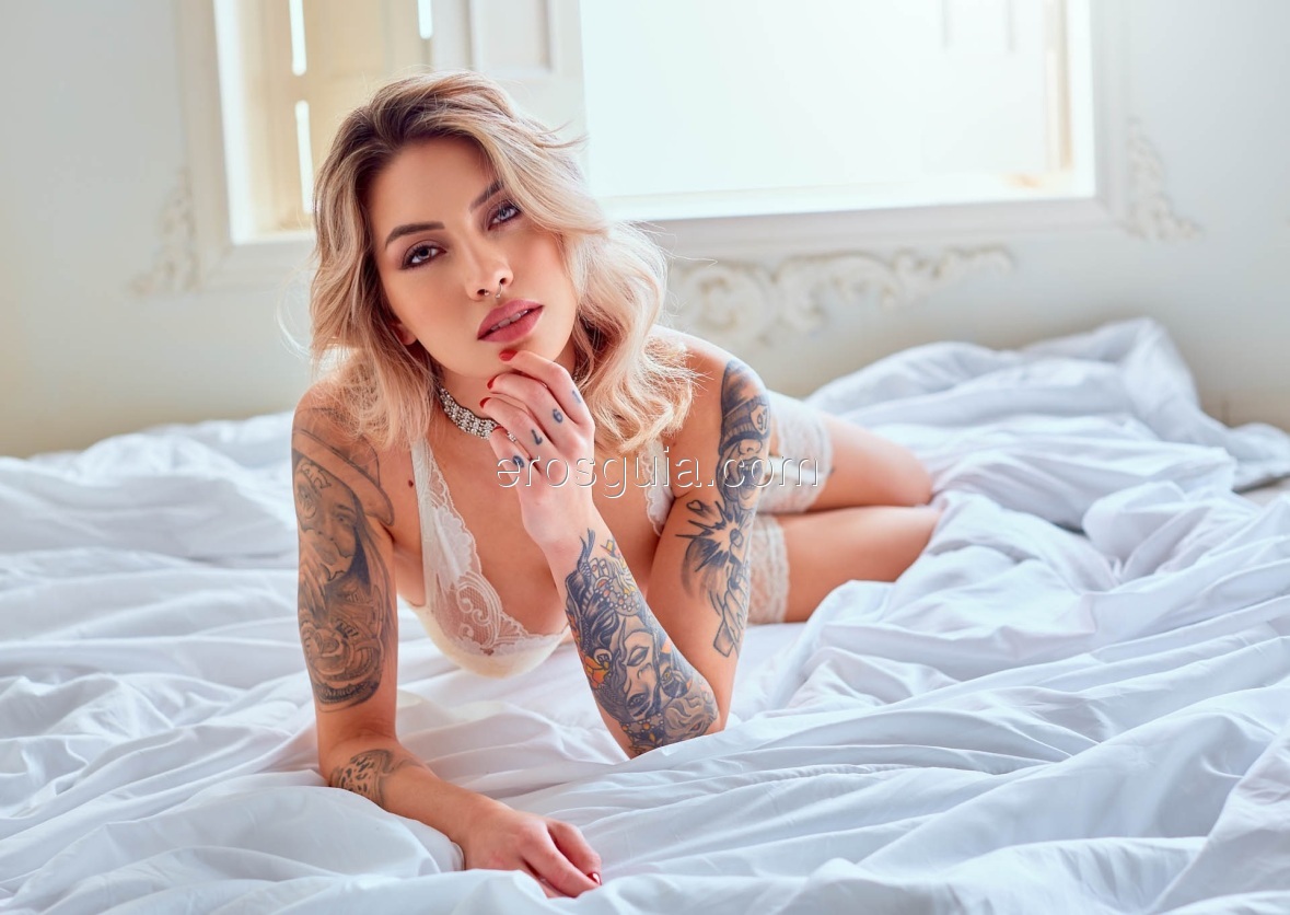Luna, escort Madrid Brazilian