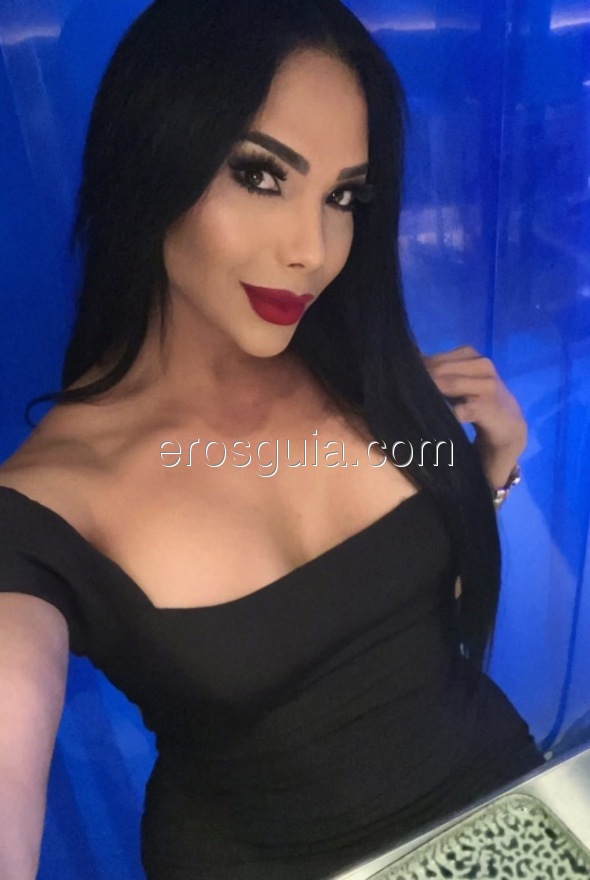 Estefania Bracamontes , Venezuelan