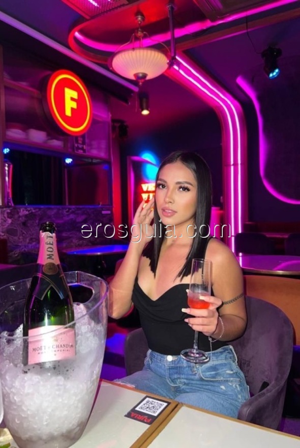 Karla , barcellona escort