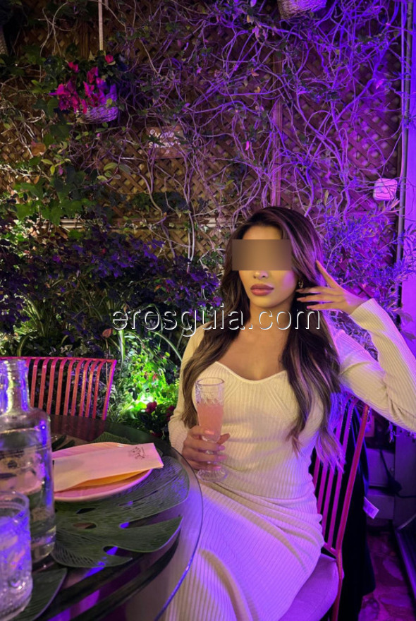 Alice, escort Madrid Brésilienne