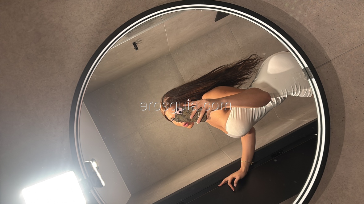Andrea, Venezuelan