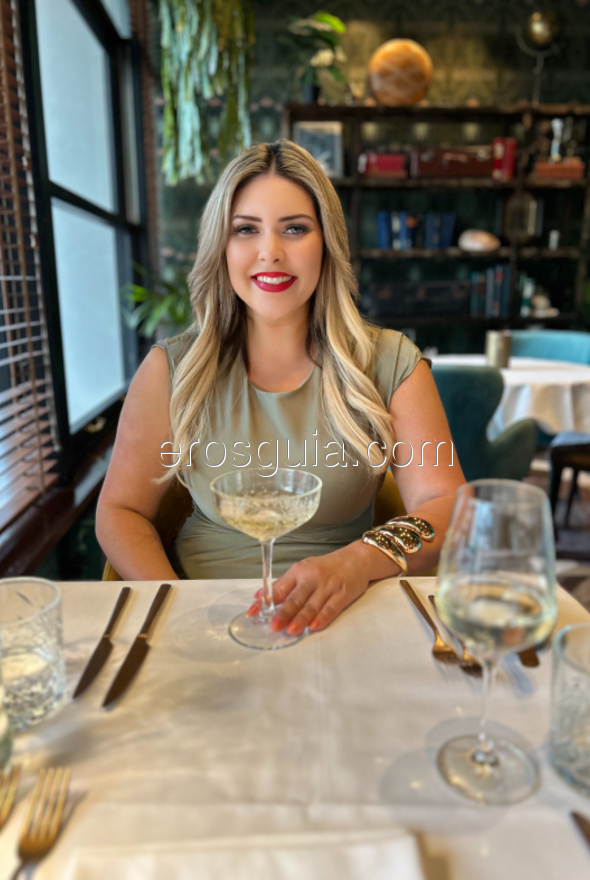 Gisele Fraga , Brasileña