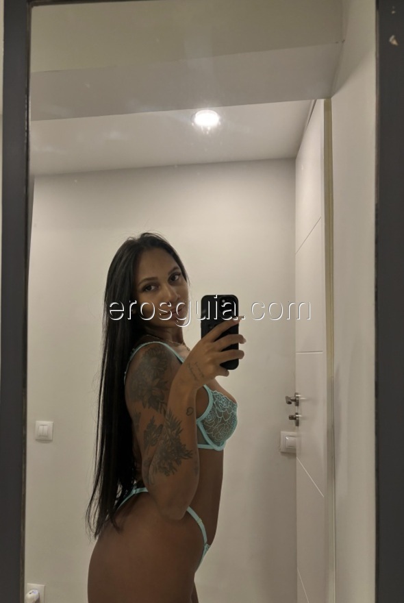 Gaby, Brésilienne