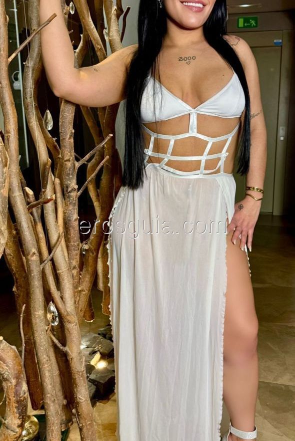 Bárbara , Colombiana