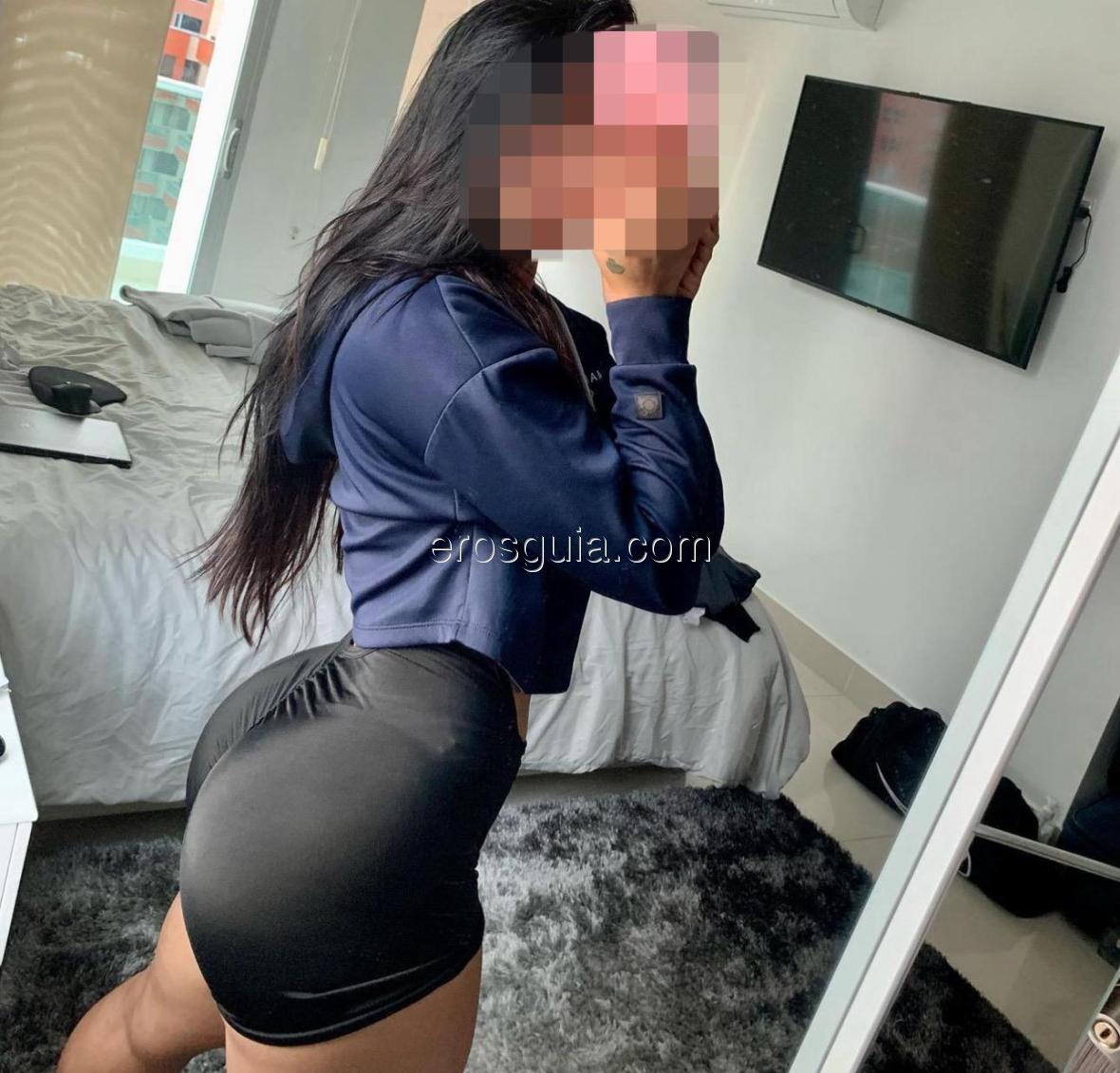 Angie, escorte girl à Marbella Colombienne