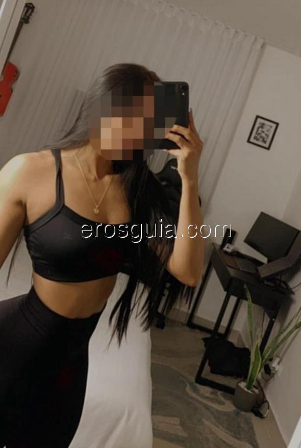 Angie, escorte girl à Marbella Colombienne