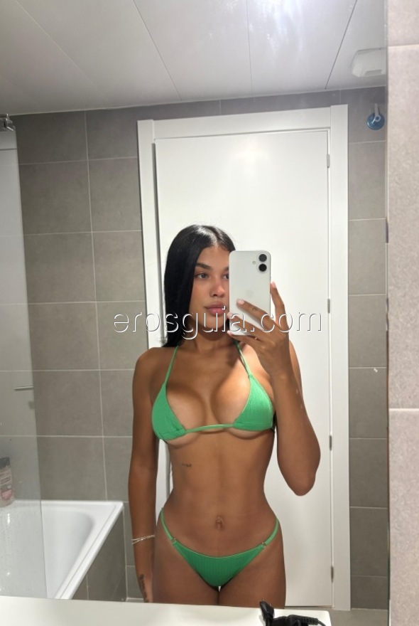Aleja, escort barcelona Colombiana