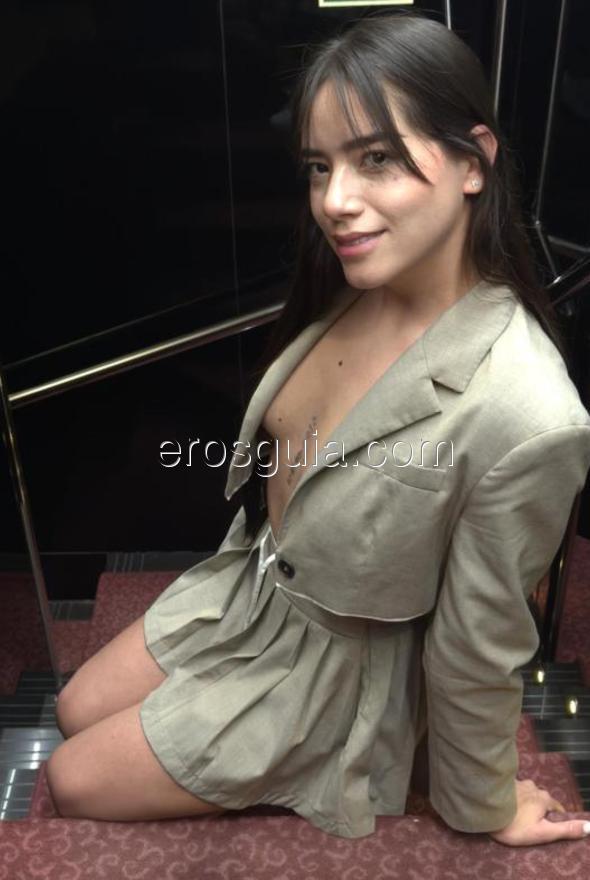 Zoe, escorte girl à Barcelone Colombienne