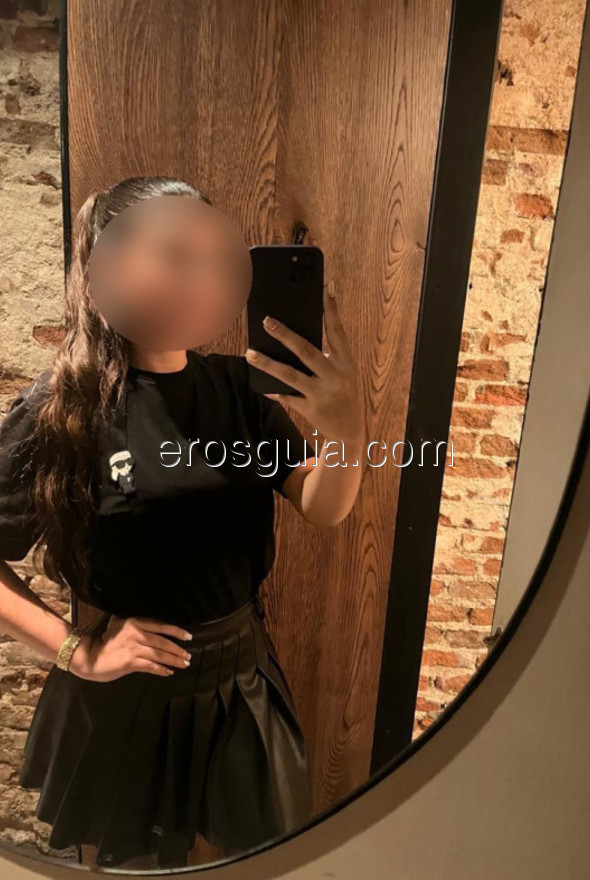 Mía, escort marbella Colombiana