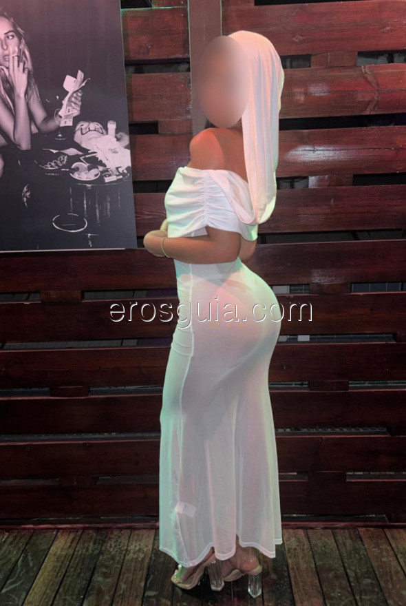 Mía, Marbella escort Colombian