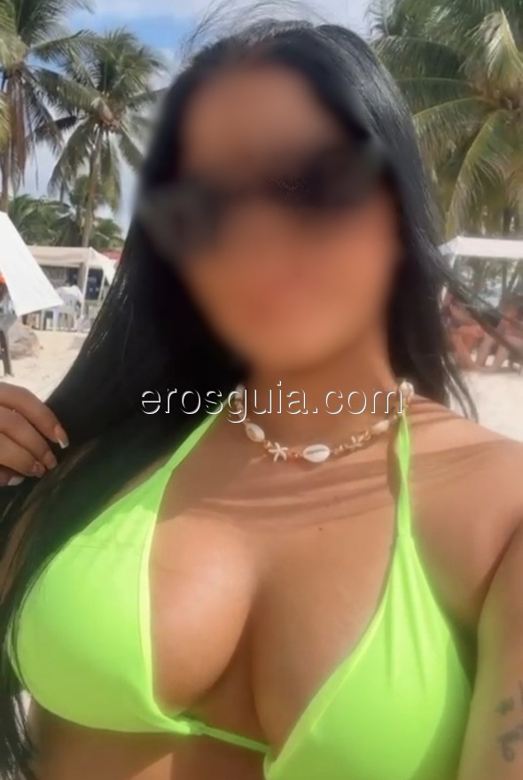 Mariana, escort in valencia Colombian