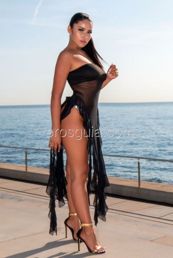 Emily, Barcelona escort Colombian