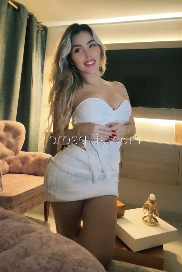 Carol , Colombiana