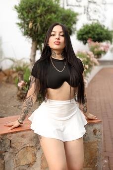 Nicole, Colombian