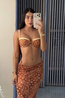 Megan Valentina, Colombiana