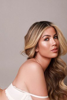 Elsa , escorts en madrid Brasileña