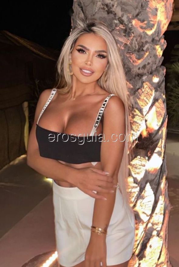 Paris, escort girl à Marbella