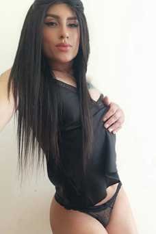 Paris, trans escort Colombienne