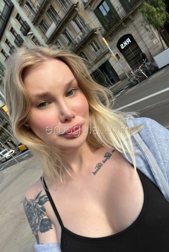 Elizabeth, escort trans Russa