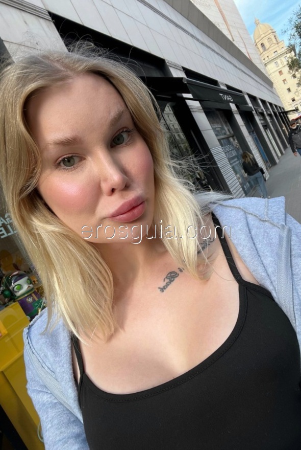 Elizabeth, trans barcellona Russa