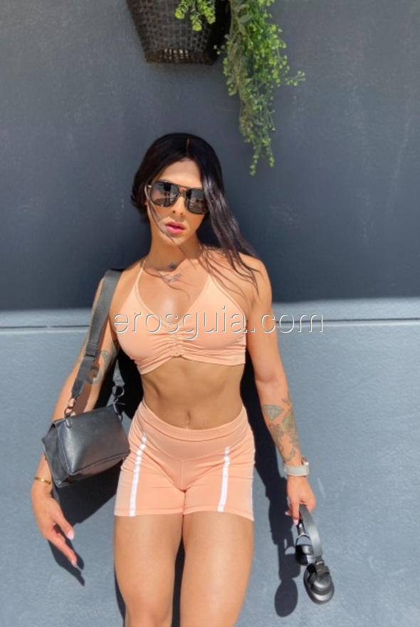 Kendall , trans escort