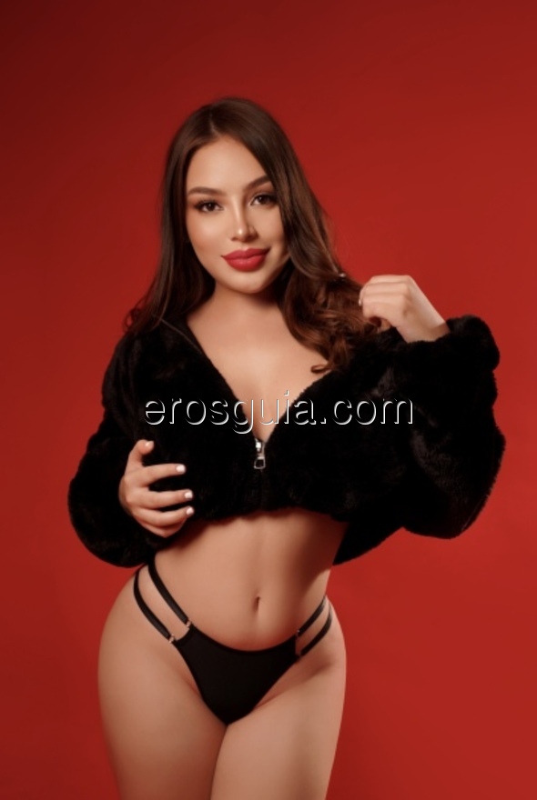 Isa, Marbella escort Colombian