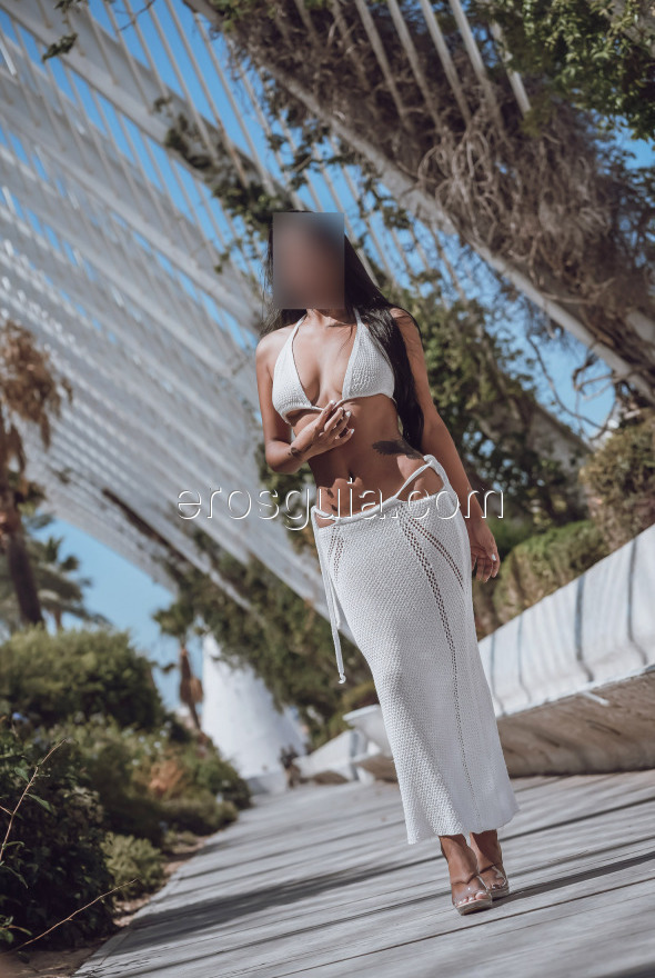 Kamila, escort Valencia Colombian