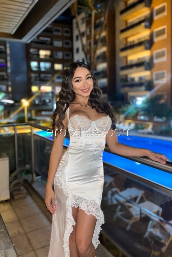 Larisa, escort in barcelona Argentinian