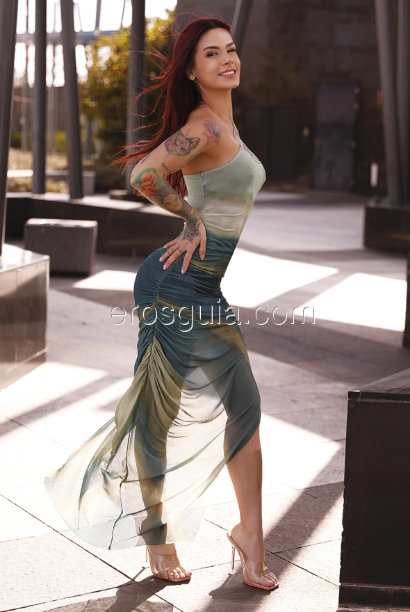 Nayara, Colombian
