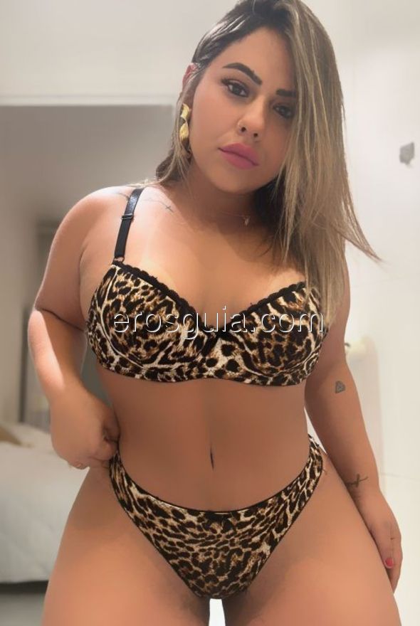 Larissa Mendes, Brazilian