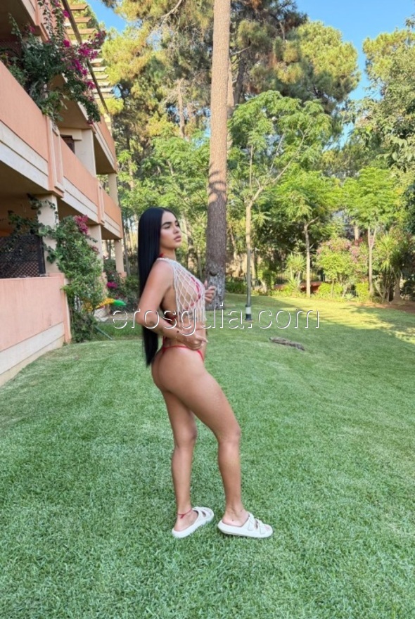 Manuela , Colombian