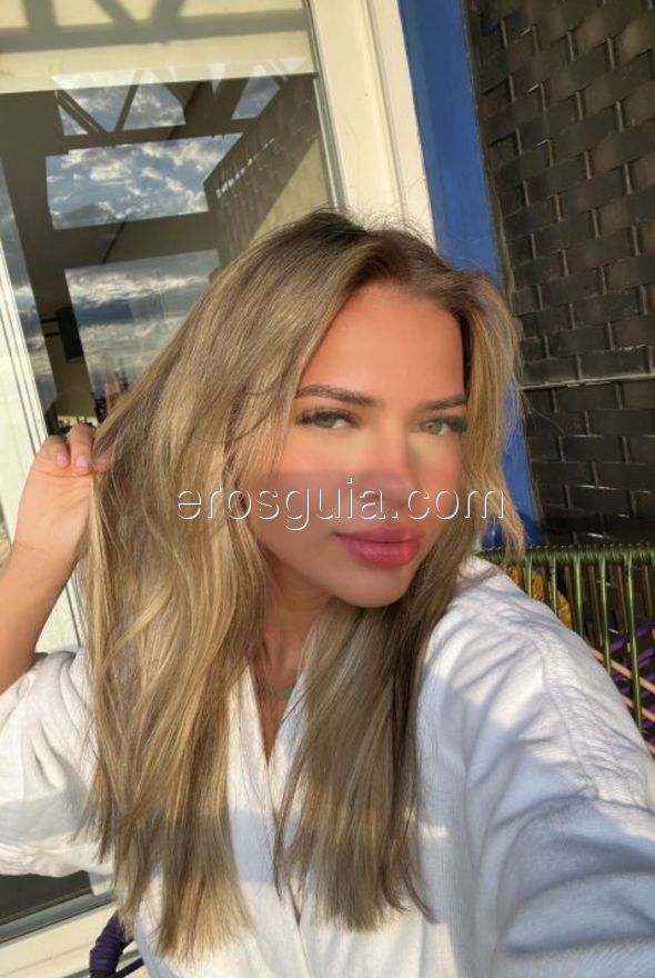 Luna, escort Barcelona Brazilian