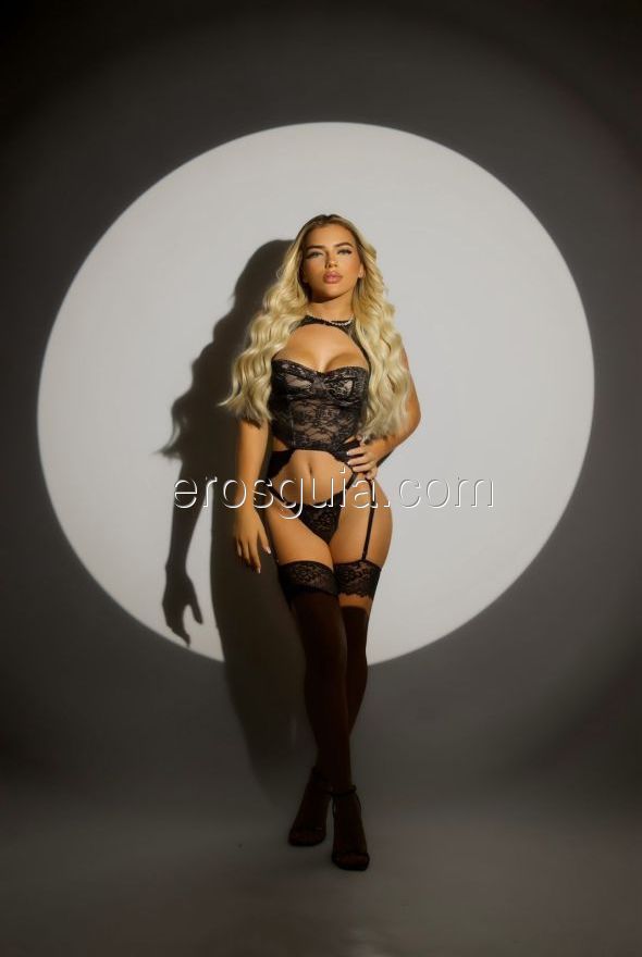 Luna, escort Madrid Brazilian