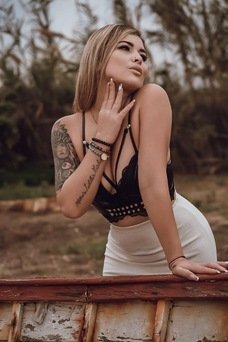 Mia, escort en madrid 